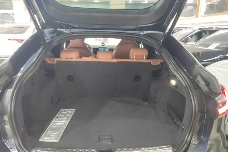Used Nio EC6 2020 440 km Performance Version Trunk