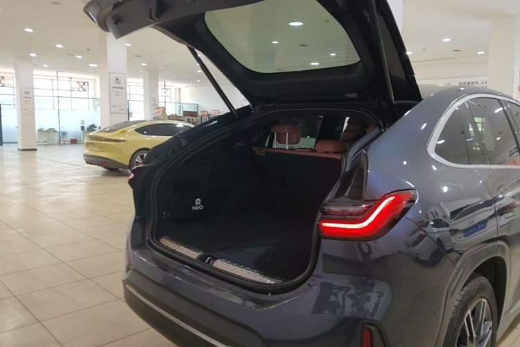 Used Nio EC6 2020 615 km Performance Edition Trunk