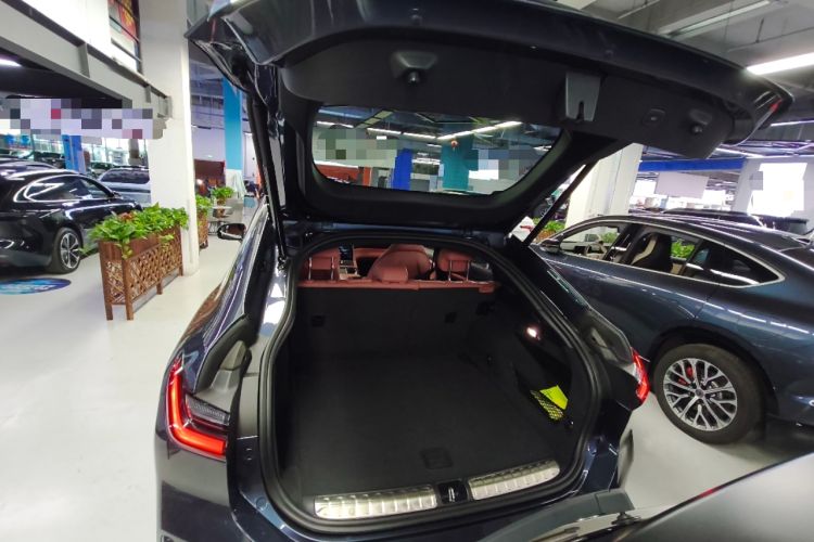 Used Nio EC6 2020 440 km Performance Version Trunk