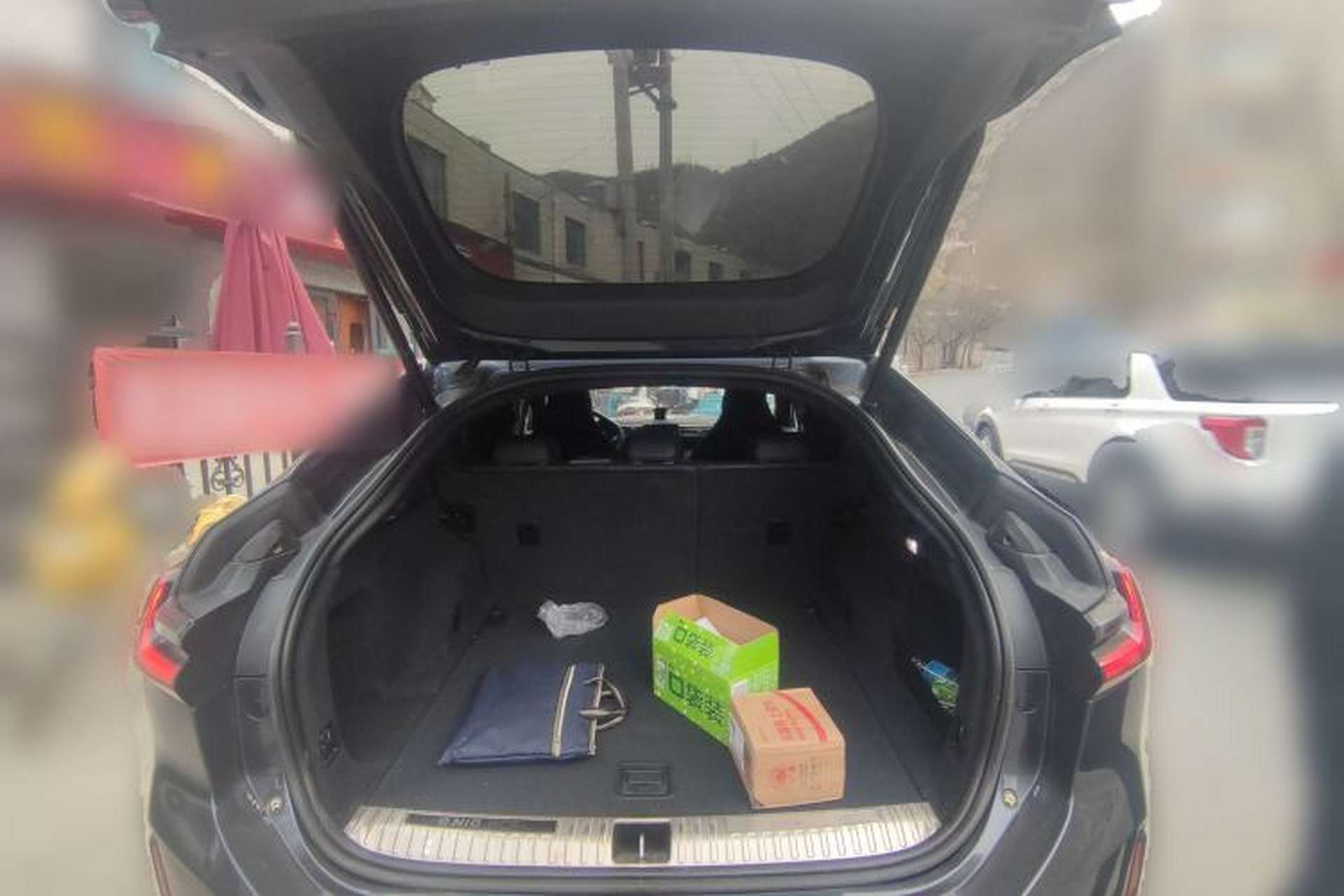 Used Nio EC6 2020 465 km Sport Edition Trunk