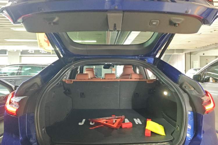 Used Nio EC6 2020 605 km Sport Edition Trunk