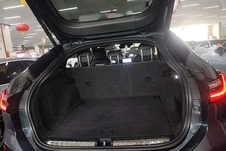Used Nio EC6 2020 440 km Performance Version Trunk