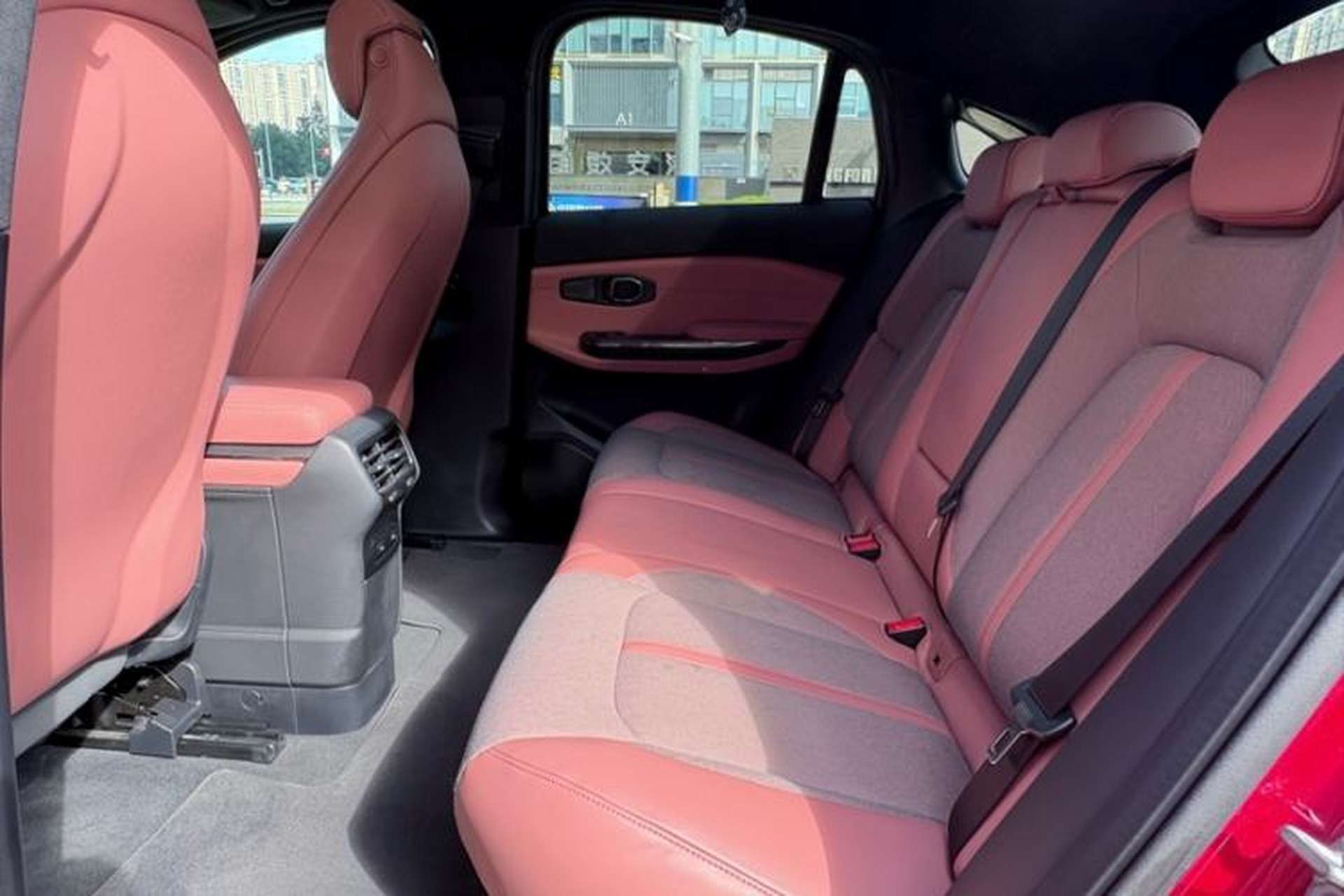 Used Nio EC6 2020 440KM Signature Edition Interior 4