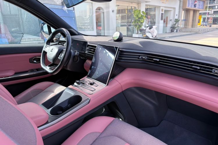 Used Nio EC6 2020 440KM Signature Edition Interior 6