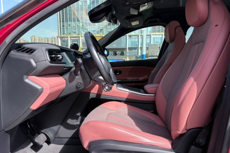 Used Nio EC6 2020 440KM Signature Edition Interior 7