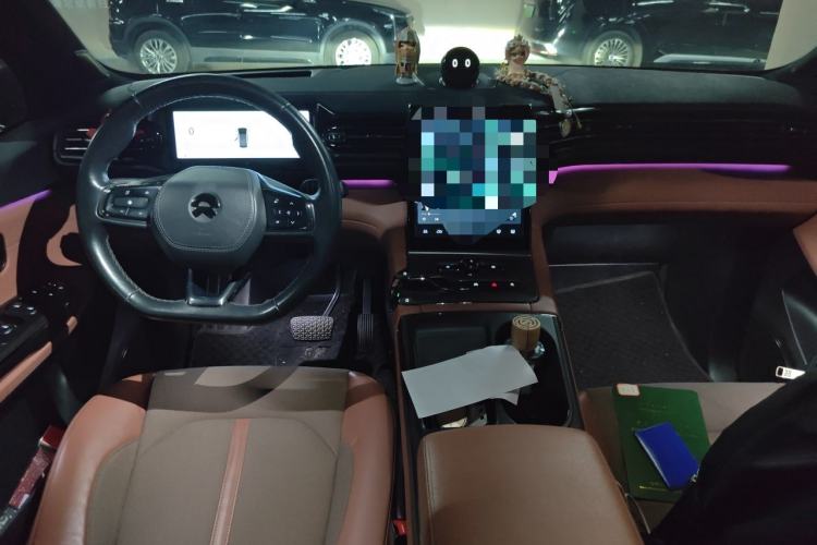 Used Nio EC6 2020 605 km Sport Edition Center Console