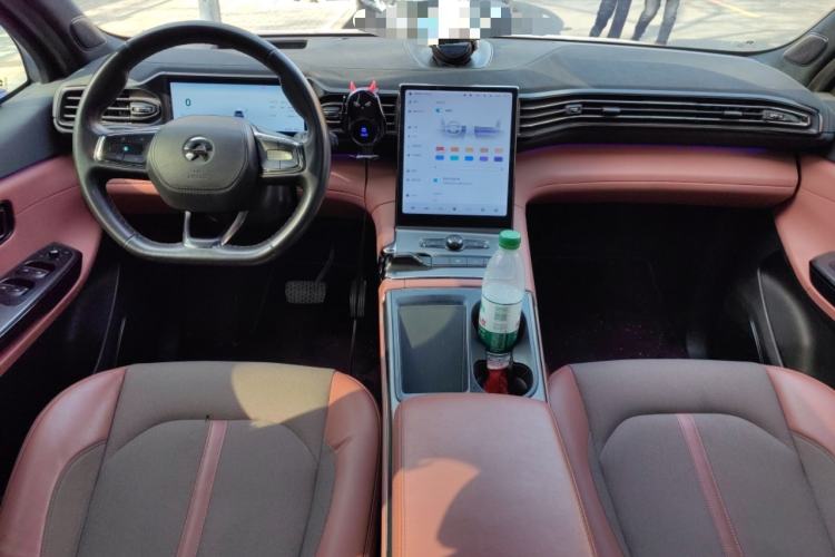 Used Nio EC6 2020 605 km Sport Edition Center Console