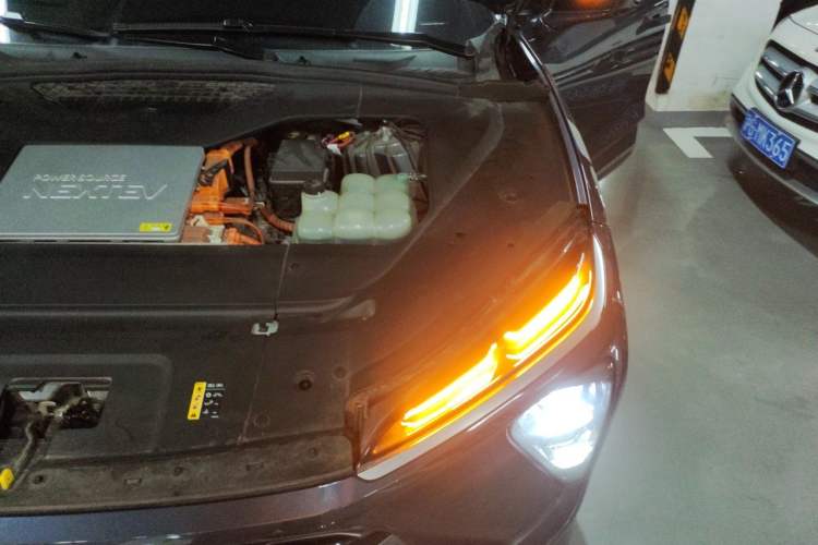Used Nio EC6 2020 465 km Sport Edition Engine Bay Left