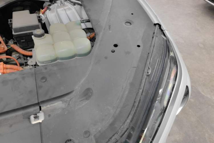Used Nio EC6 2020 615 km Performance Edition Engine Bay Left