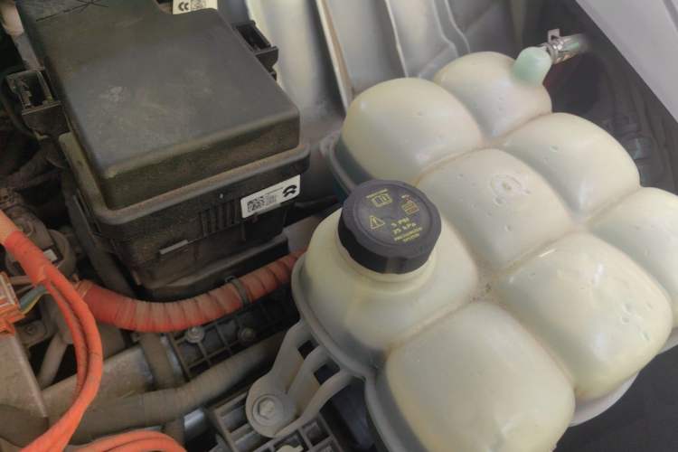 Used Nio EC6 2020 605 km Sport Edition Engine Bay Right