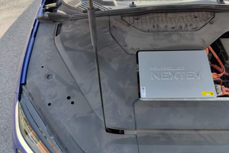 Used Nio EC6 2020 605 km Sport Edition Engine Bay Right