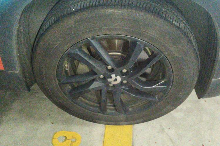 Used Nio EC6 2020 430 km Sport Version Right Front Wheel Hub