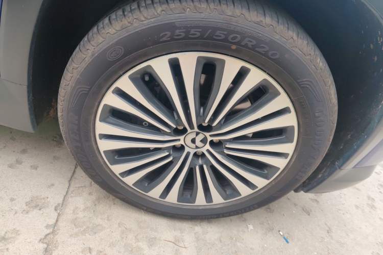 Used Nio EC6 2020 440 km Performance Version Right Front Wheel Hub
