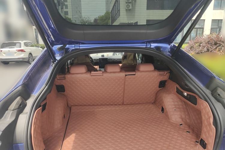 Used Nio EC6 2020 440 km Performance Version Trunk