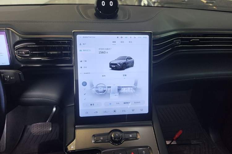 Used Nio EC6 2020 465 km Sport Edition Audio And AC Panel