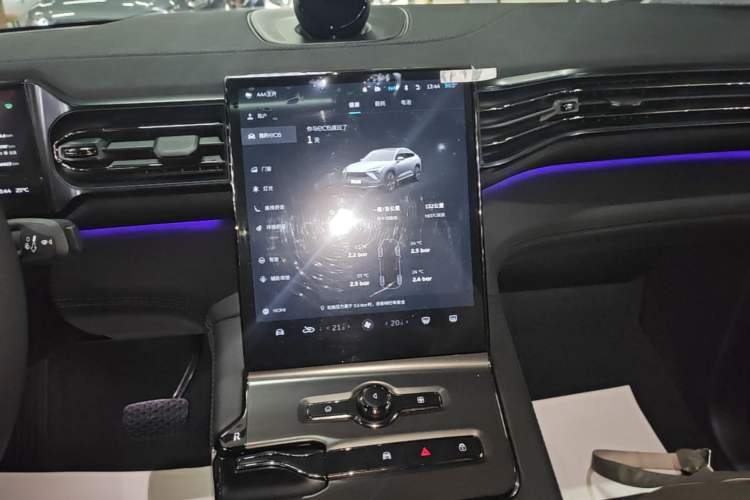 Used Nio EC6 2020 605 km Sport Edition Audio And AC Panel