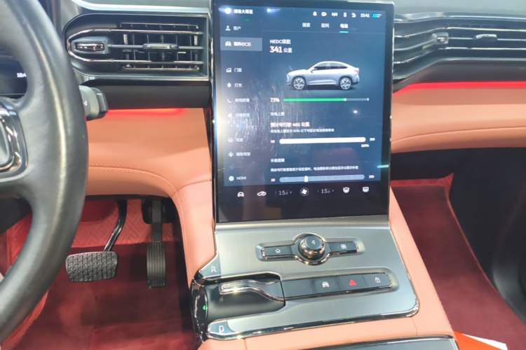 Used Nio EC6 2020 465 km Sport Edition Audio And AC Panel