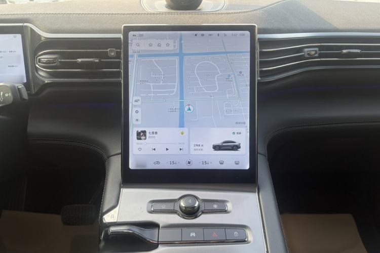 Used Nio EC6 2020 605 km Sport Edition Audio And AC Panel