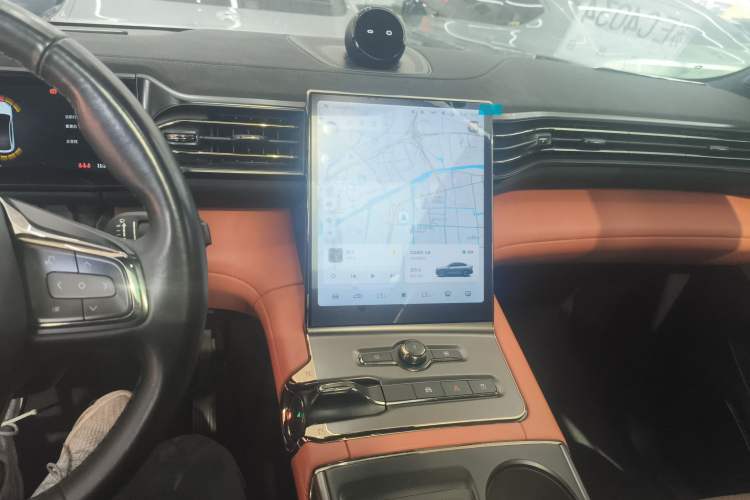 Used Nio EC6 2020 605 km Sport Edition Audio And AC Panel