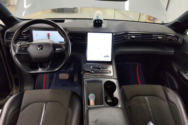 Used Nio EC6 2020 440 km Performance Version Audio And AC Panel