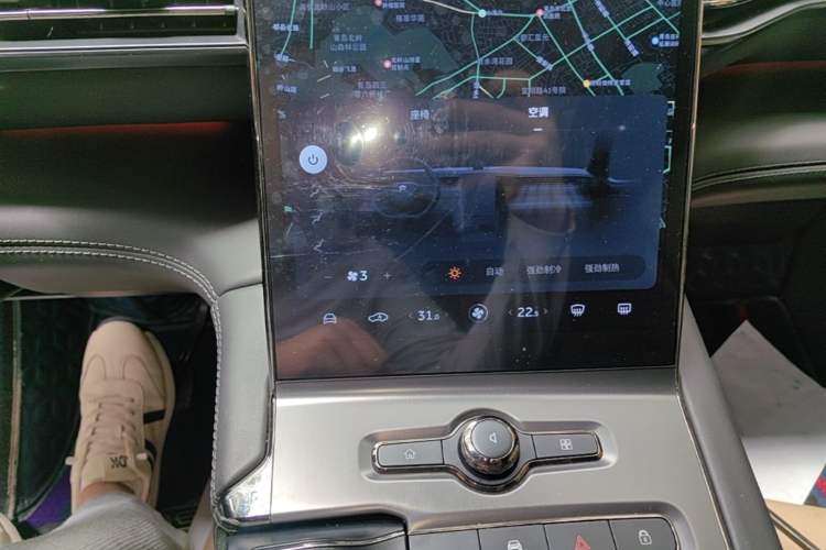 Used Nio EC6 2020 605 km Sport Edition Audio And AC Panel