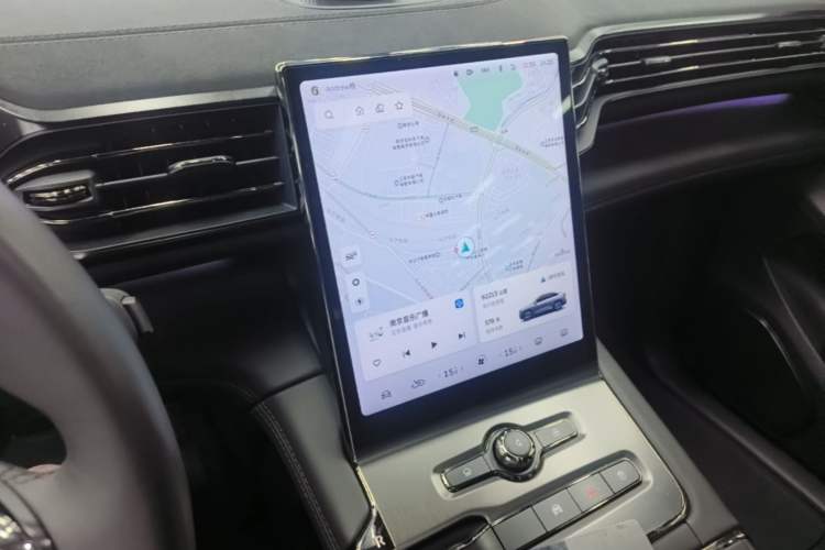 Used Nio EC6 2020 605 km Sport Edition Audio And AC Panel