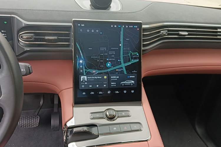 Used Nio EC6 2020 430 km Sport Version Audio And AC Panel