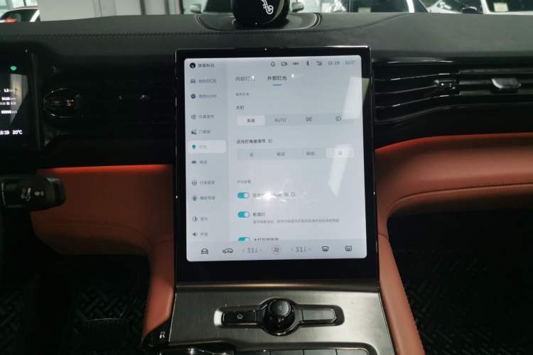 Used Nio EC6 2020 465 km Sport Edition Audio And AC Panel