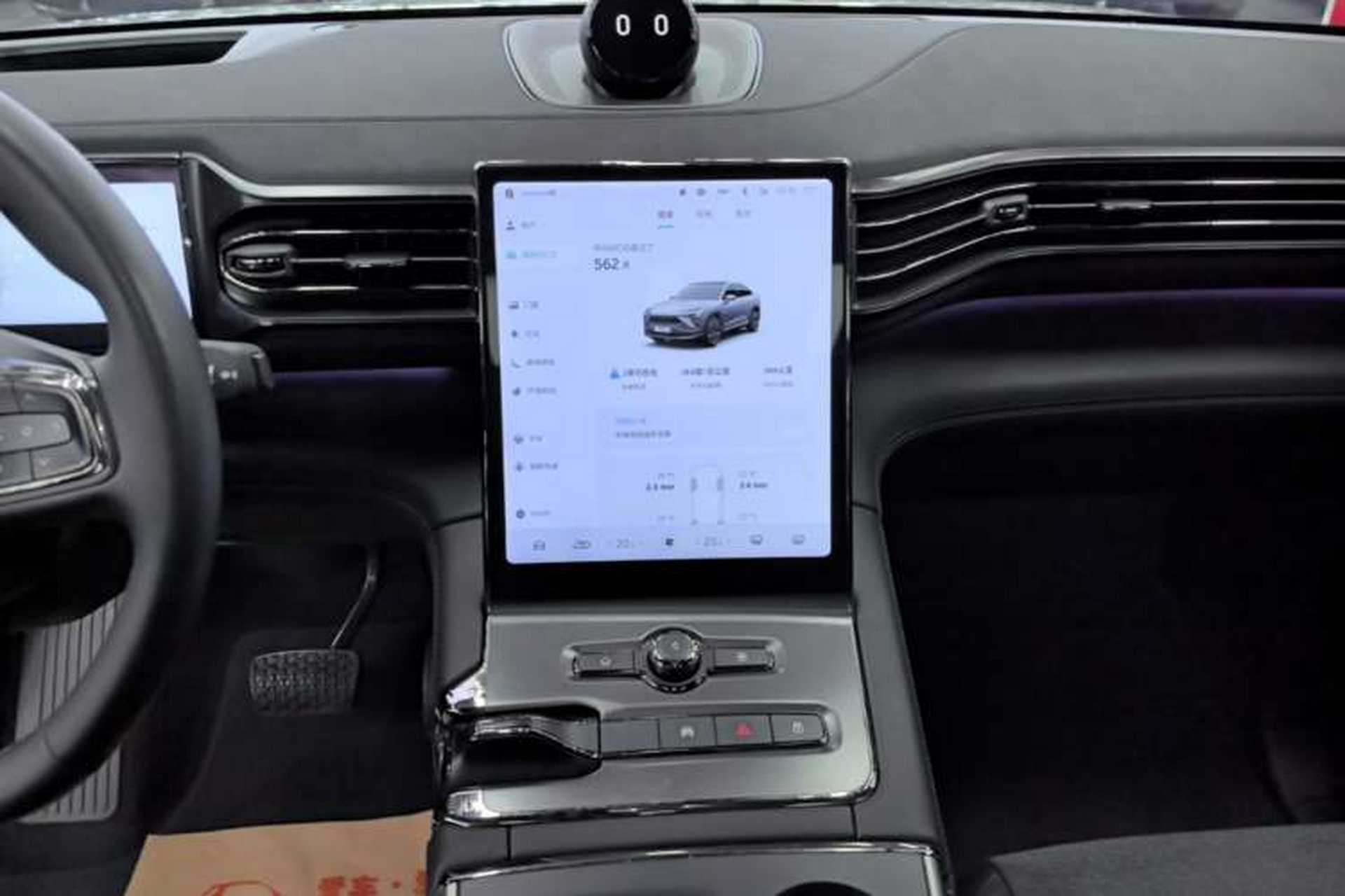 Used Nio EC6 2020 605 km Sport Edition Audio And AC Panel