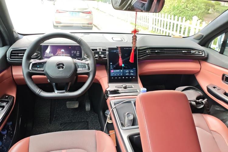 Used Nio EC6 2020 605 km Sport Edition Center Console