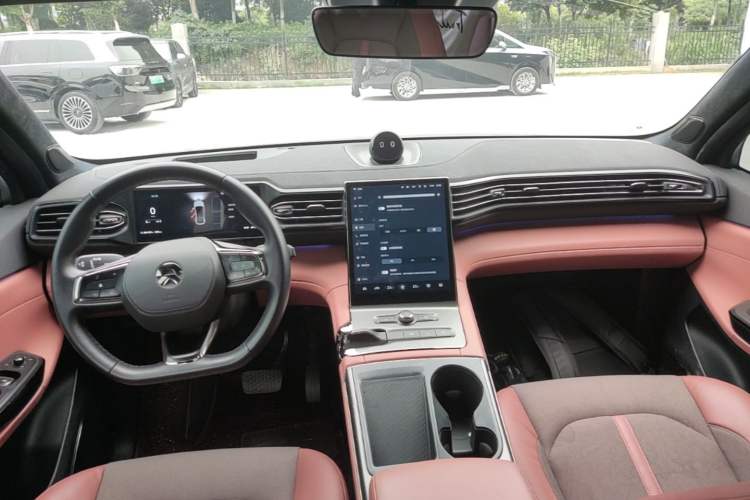 Used Nio EC6 2020 615 km Performance Edition Center Console