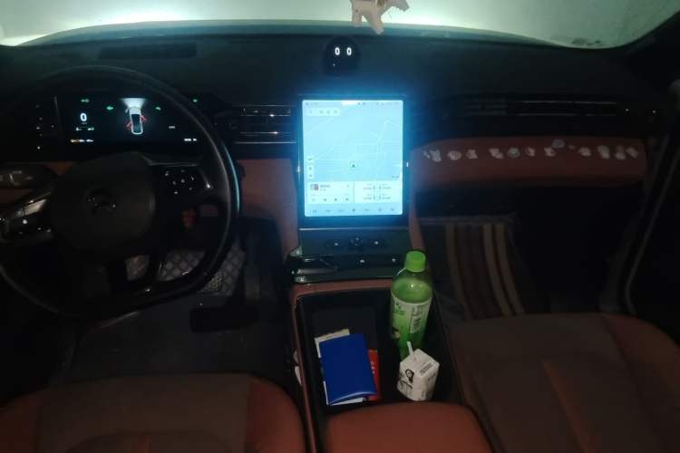 Used Nio EC6 2020 430 km Sport Version Center Console