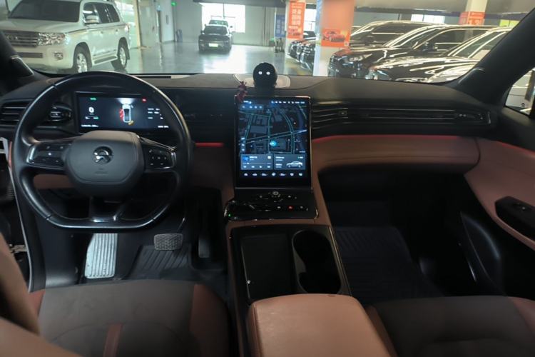 Used Nio EC6 2020 605 km Sport Edition Center Console