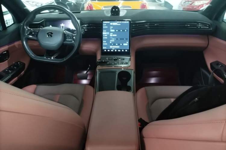 Used Nio EC6 2020 430 km Sport Version Center Console