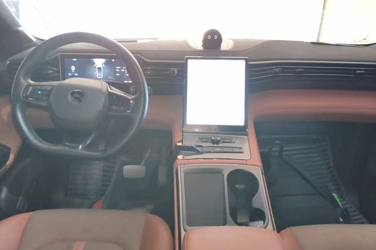 Used Nio EC6 2020 440 km Performance Version Center Console