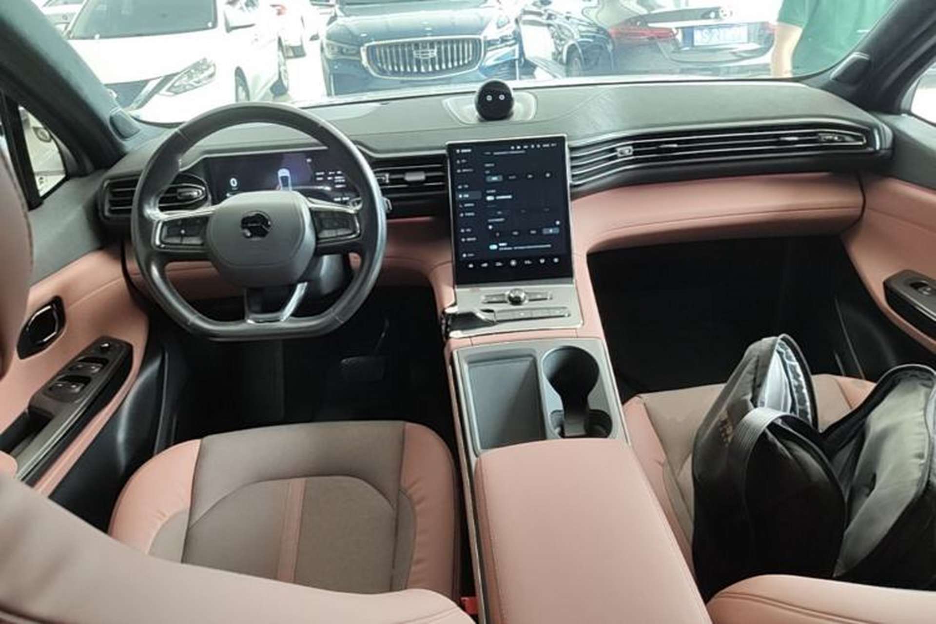 Used Nio EC6 2020 465 km Sport Edition Center Console