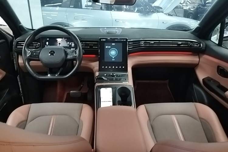 Used Nio EC6 2020 465 km Sport Edition Center Console