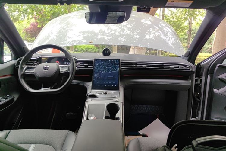 Used Nio EC6 2020 605 km Sport Edition Center Console