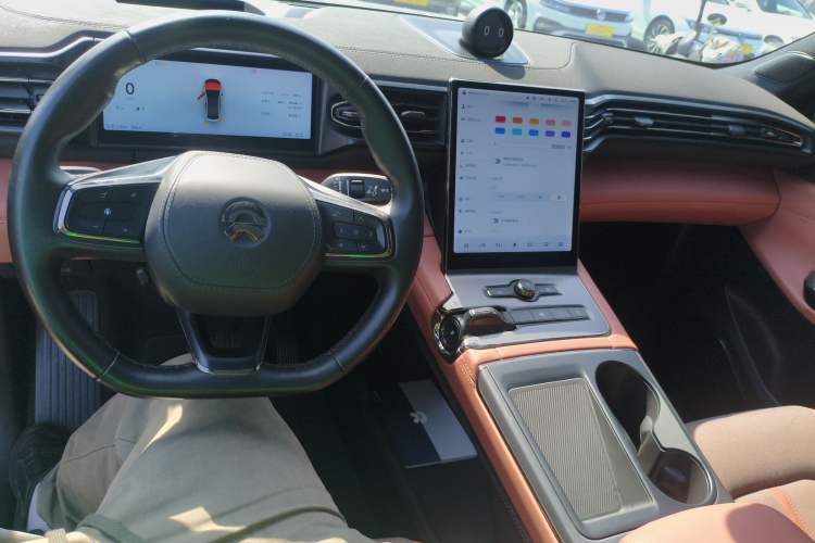 Used Nio EC6 2020 440 km Performance Version Center Console