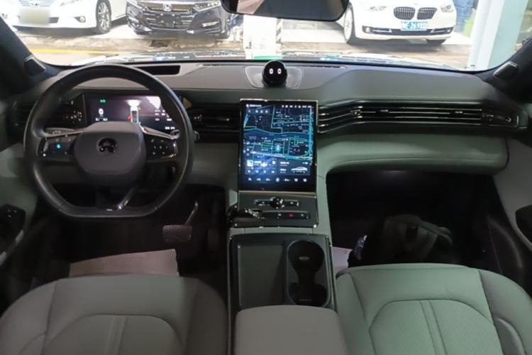 Used Nio EC6 2020 440 km Performance Version Center Console