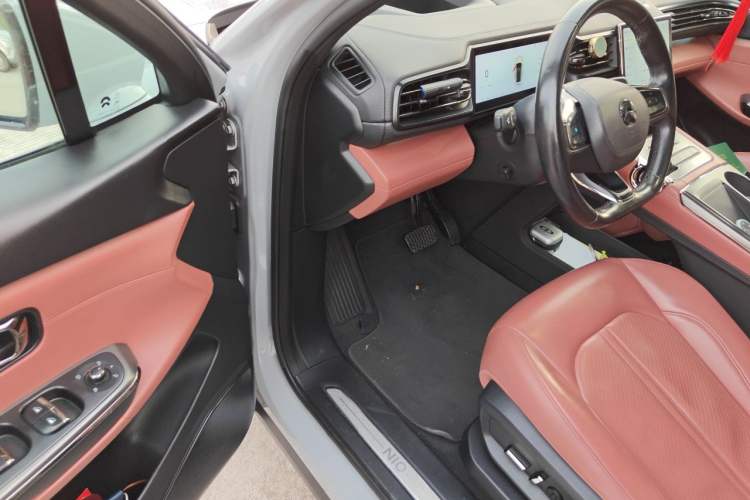 Used Nio EC6 2020 605 km Sport Edition Driver Seat