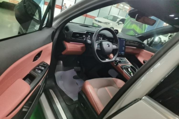 Used Nio EC6 2020 605 km Sport Edition Driver Seat