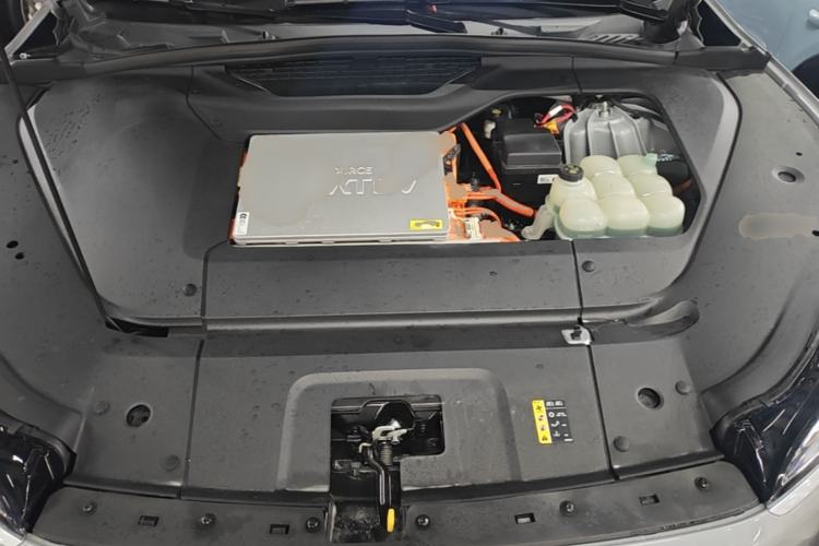 Used Nio EC6 2020 605 km Sport Edition Engine Bay