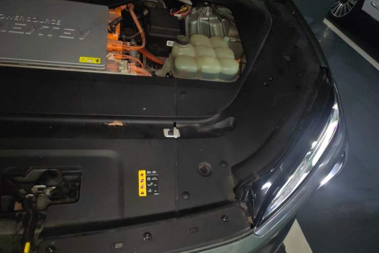 Used Nio EC6 2020 430 km Sport Version Engine Bay Left