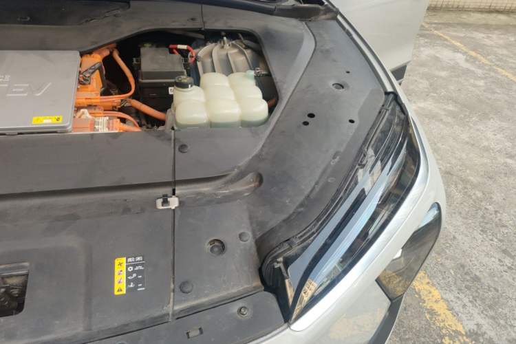 Used Nio EC6 2020 430 km Sport Version Engine Bay Left