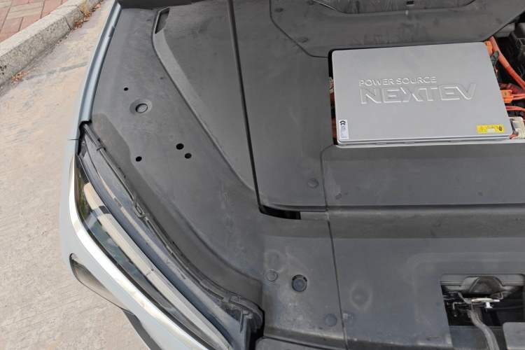 Used Nio EC6 2020 605 km Sport Edition Engine Bay Right
