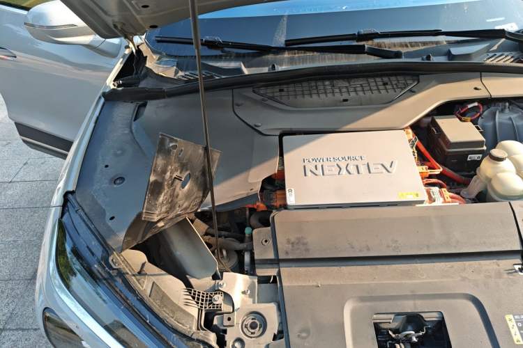 Used Nio EC6 2020 605 km Sport Edition Engine Bay Right