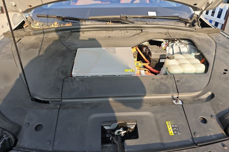 Used Nio EC6 2020 605 km Sport Edition Engine Bay