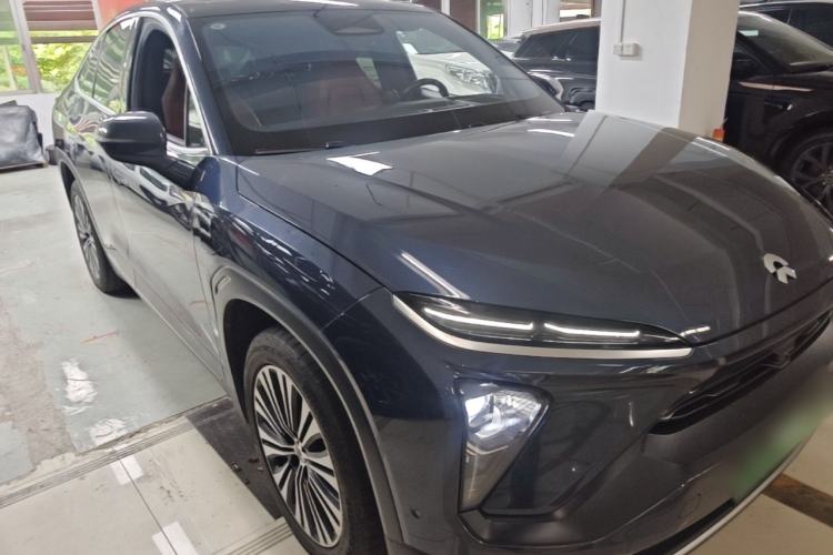 Used Nio EC6 2020 465 km Sport Edition Front Right 45 Deg