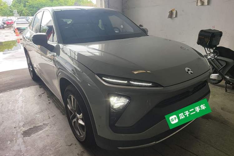 Used Nio EC6 2020 465 km Sport Edition Front Right 45 Deg